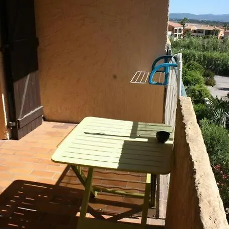 Apartament Presqu'ile De Giens, *